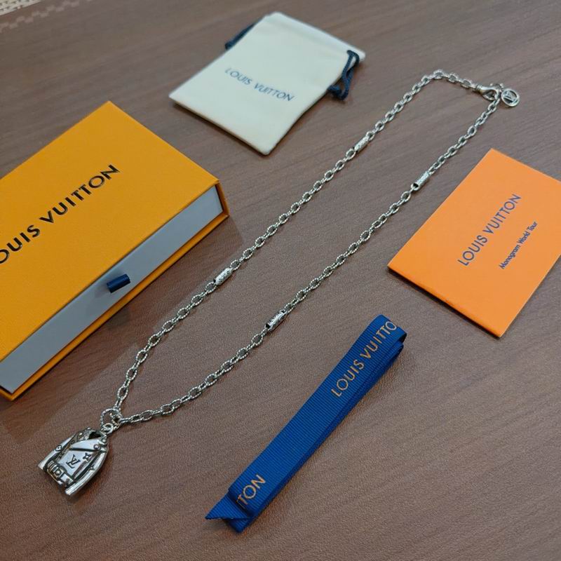 Lv Necklace 02yxs03